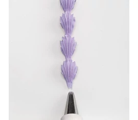 Habzsákos torta díszítés