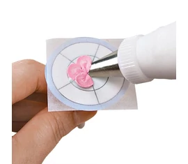 Habzsákkal készített virágok