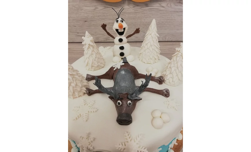 Jégvarász rénszarvas fondantból
